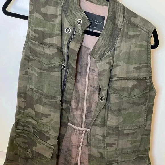 NWT Sanctuary camouflage vest XS - Picture 2 of 9